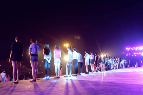 Hậu trường tập catwalk của hoa hậu người mẫu