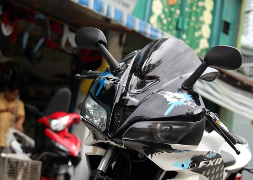  hình ảnh suzuki fxr 150 khoác áo honda cbr600rr 