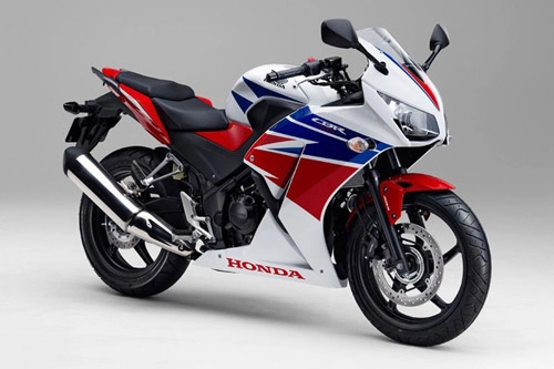 Honda cbr250r 2015 có giá hơn 100 triệu đồng