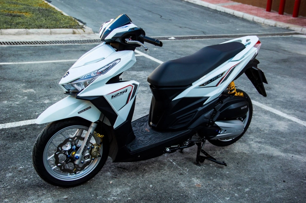 Honda click 125i trắng tinh khôi đầy cá tính