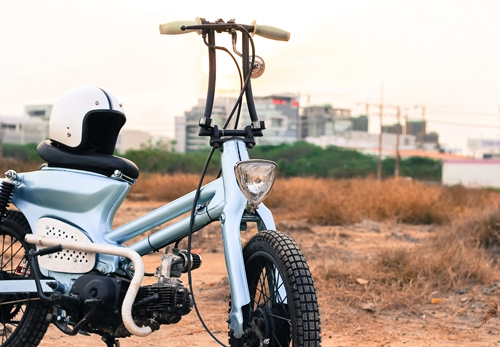  honda cub bobber độc đáo của sinh viên việt 