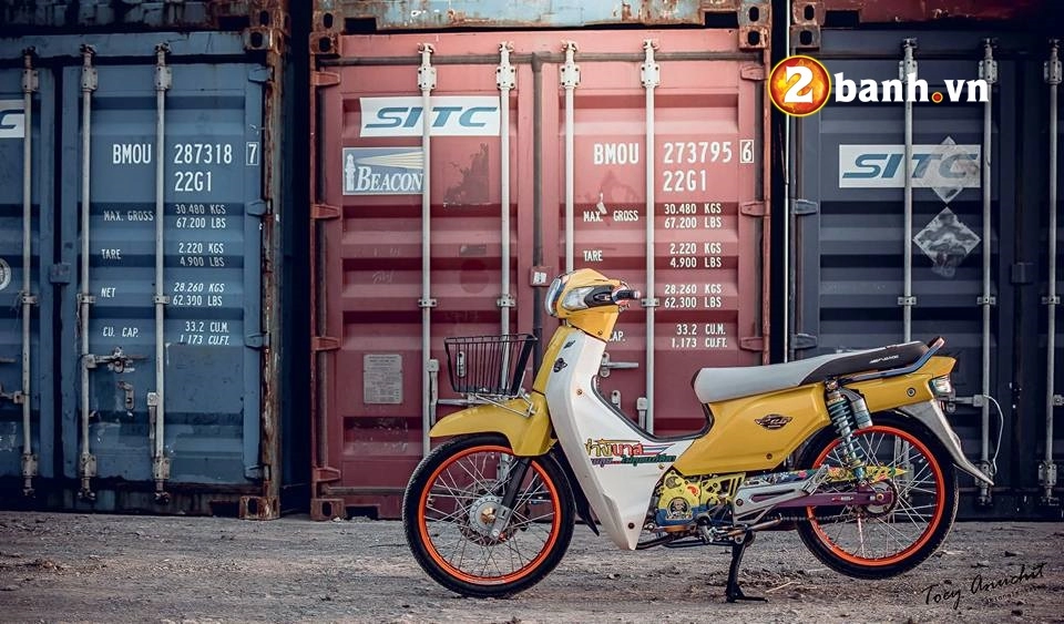 Honda cub fi độ kiểng siêu chất với đồ chơi hàng hiệu