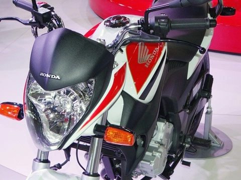  honda giới thiệu cb300r phiên bản đặc biệt 