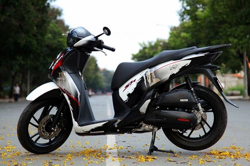 Honda sh 150i phủ pha lê chóa đèn ở tiền giang