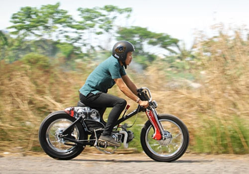 Honda super cub c70 bản độ hung dữ và mạnh mẽ