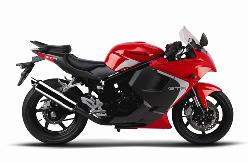  hyosung ra mắt gt250r mới giá 4600 usd 