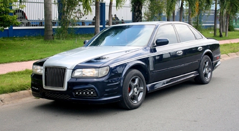  infiniti q45 độ kiểu rolls-royce trên phố sài gòn 