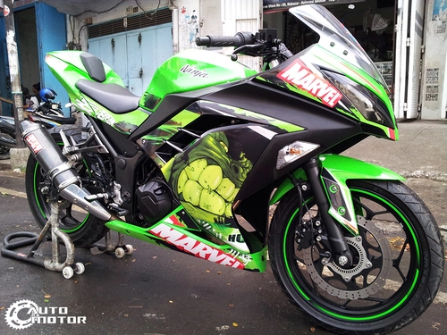  kawasaki ninja 250r độ tem theo phong cách marvel 