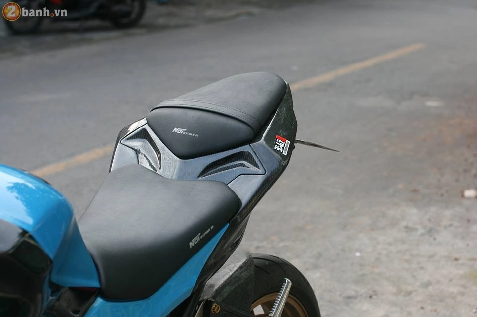 Kawasaki ninja 300 cực chất trong sắc xanh đầy nổi bật