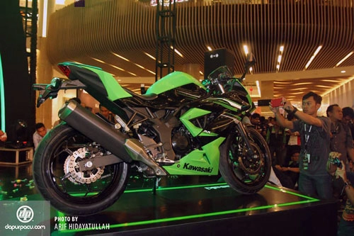  kawasaki ra mắt ninja rr mono 