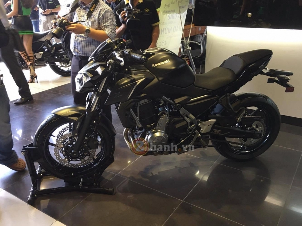 Kawasaki việt nam chính thức ra mắt z900 z650 và ninja 300 2017