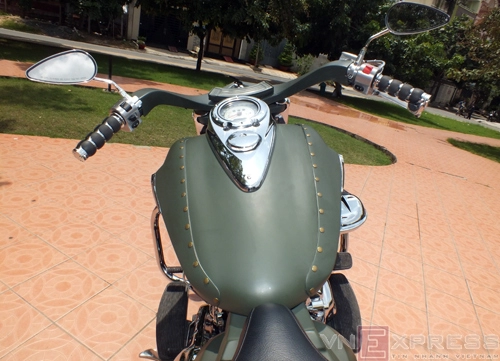  kawasaki vulcan 2000 phong cách nhà binh ở sài gòn 