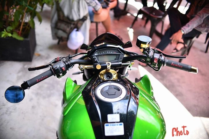 Kawasaki z1000 dọn gần full đồ chơi đầy hấp dẫn