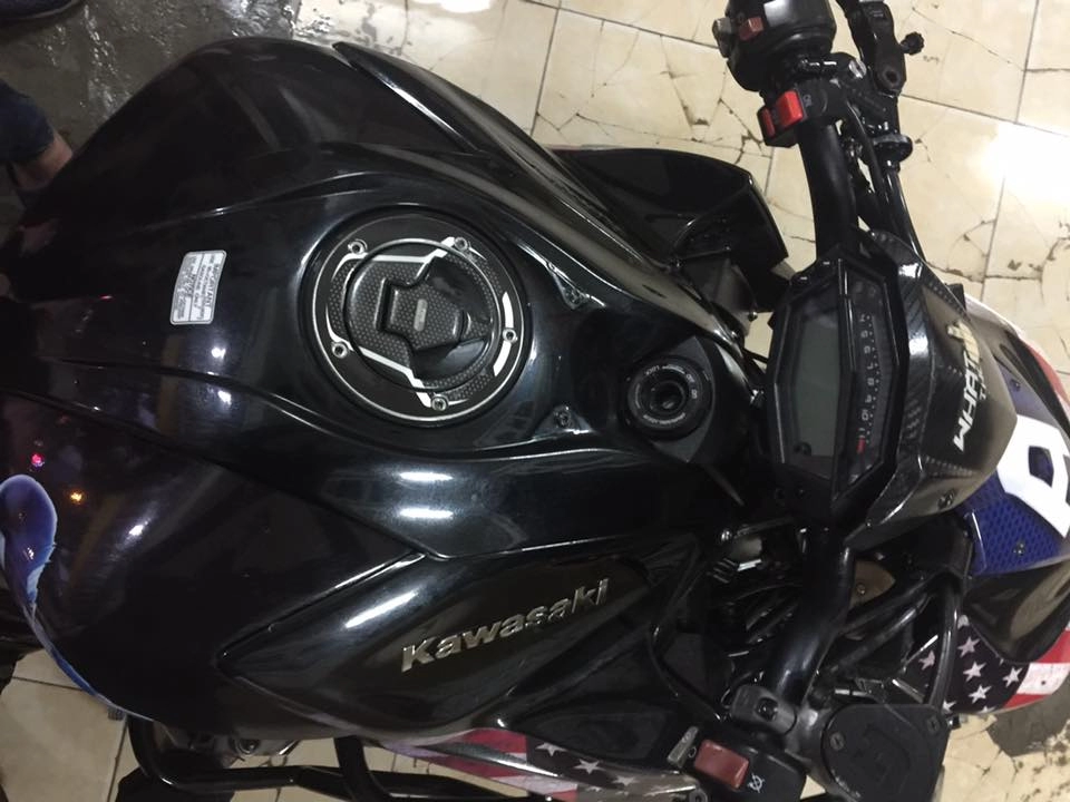 Kawasaki z1000 dữ dằn trong bộ áo cờ mỹ