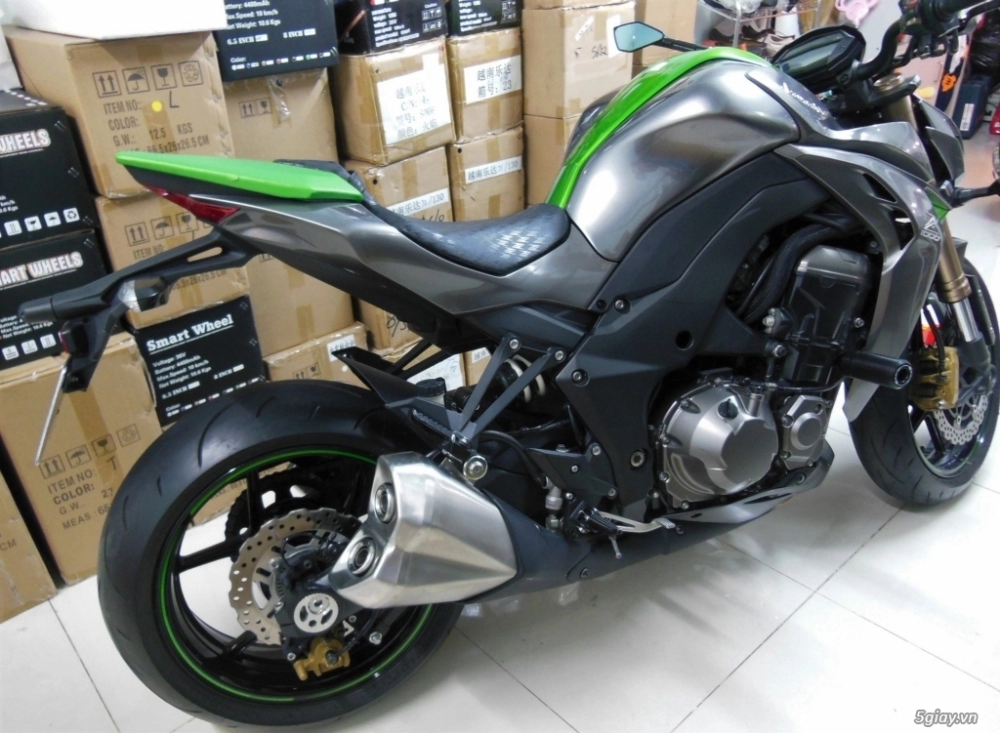 Kawasaki z1000 odo 1700km