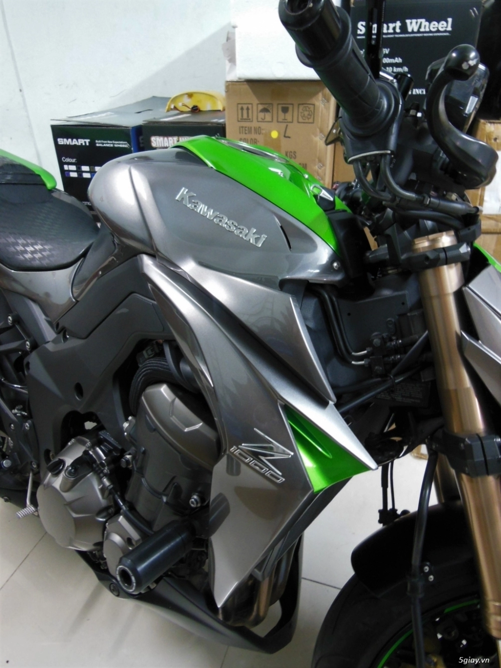 Kawasaki z1000 odo 1700km