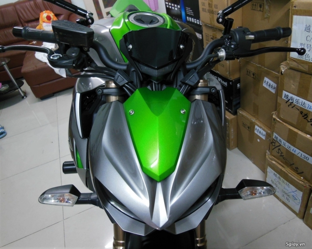 Kawasaki z1000 odo 1700km