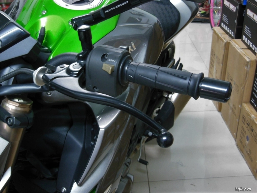 Kawasaki z1000 odo 1700km