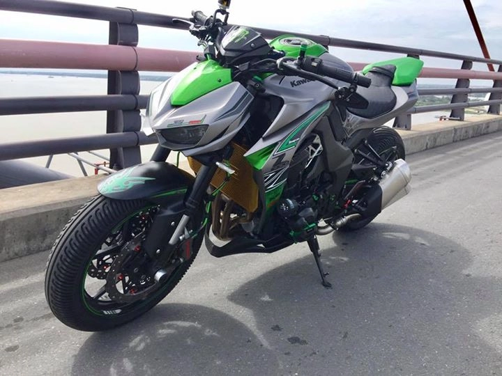 Kawasaki z1000 siêu chất trong bản độ full option của biker vĩnh long