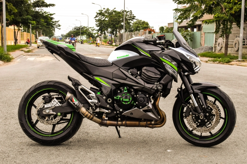 Kawasaki z800 abs t62016 xe chạy lướt 2000 km full đồ chơi