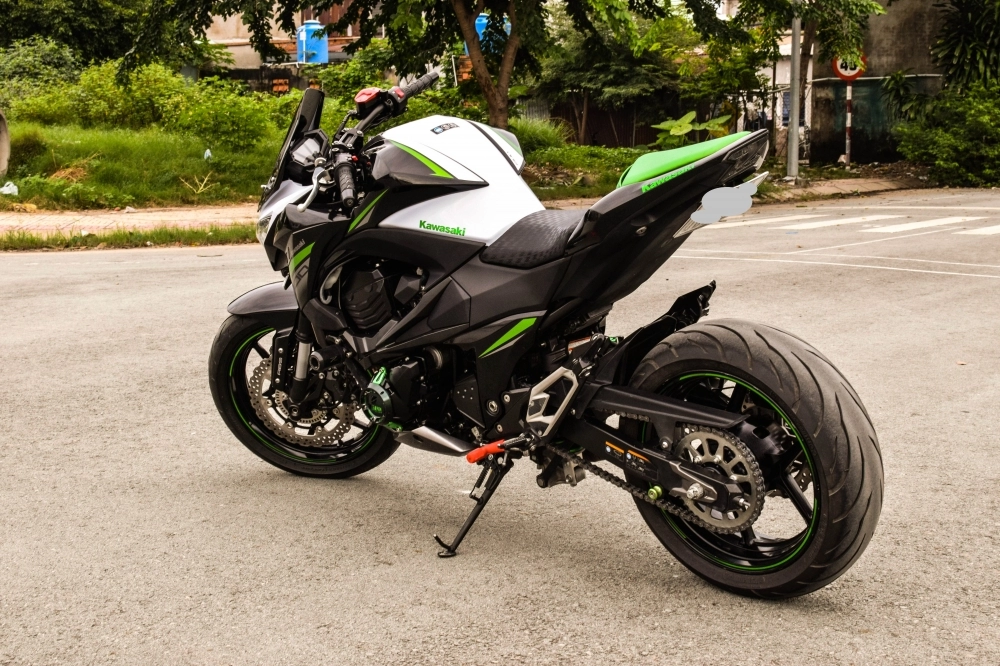 Kawasaki z800 abs t62016 xe chạy lướt 2000 km full đồ chơi