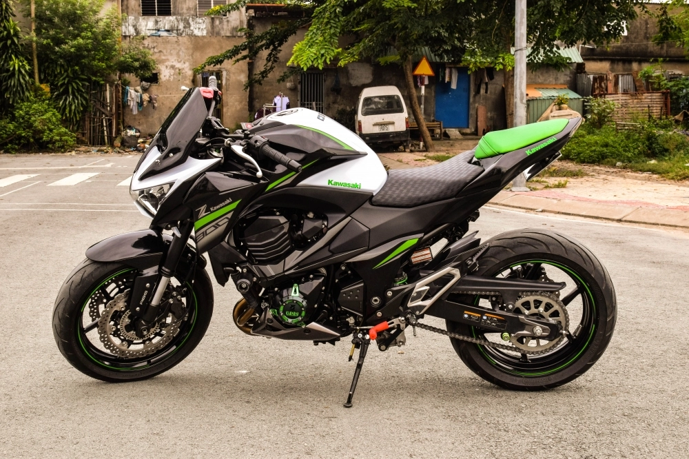 Kawasaki z800 abs t62016 xe chạy lướt 2000 km full đồ chơi