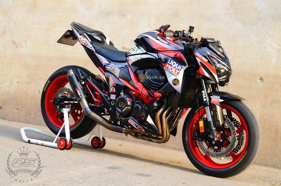 Kawasaki z800 đầy hầm hố với bản độ đậm chất racing