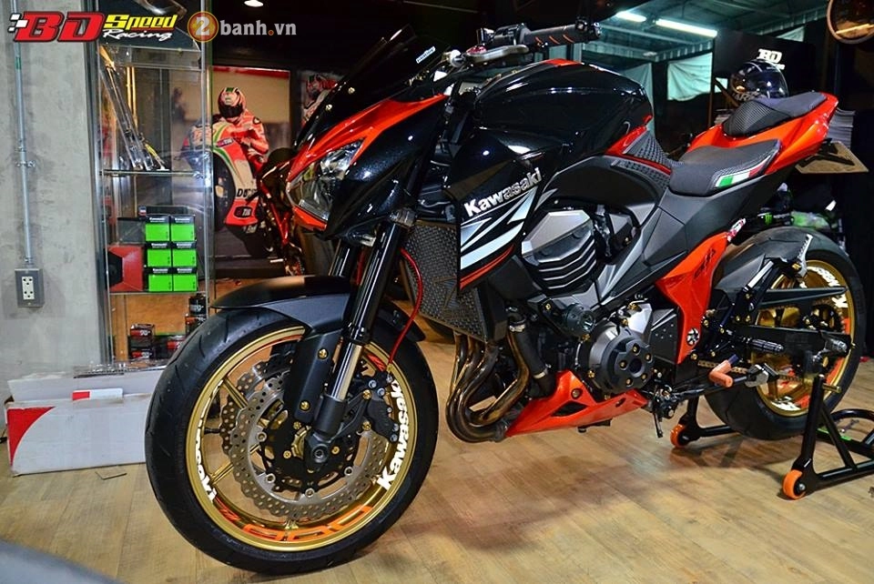 Kawasaki z800 độ cực chất với vẻ ngoài hào nhoáng