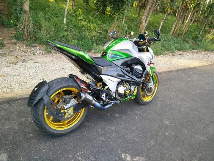 Kawasaki z800 độ nhẹ nhàng nhưng đầy nổi bật và ấn tượng