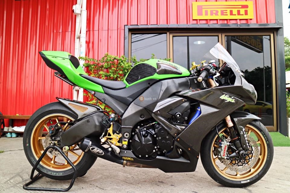 Kawasaki zx-10r bản độ hàng hiệu đầy ấn tượng của biker thái