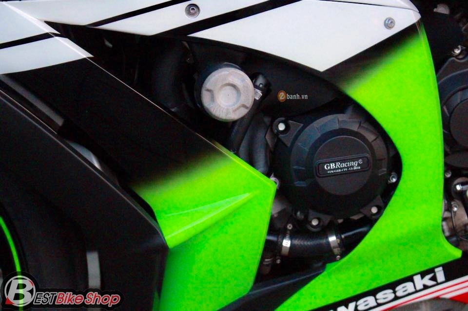 Kawasaki zx-10r bản độ nhẹ nhàng nhưng đầy tinh tế