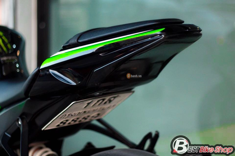 Kawasaki zx-10r bản độ nhẹ nhàng nhưng đầy tinh tế