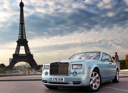  khách hàng cao cấp chê rolls-royce chạy điện 