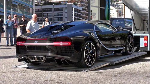 Không cần lái thử vẫn bỏ cả chục tỷ đồng mua bugatti chiron