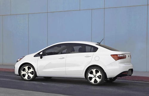 Kia rio 2014 chiếc sedan giá mềm