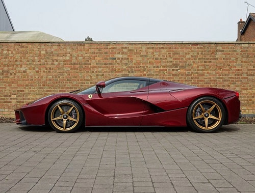 Kinh ngạc siêu xe laferrari đỏ đặc biệt giá 77 tỷ đồng