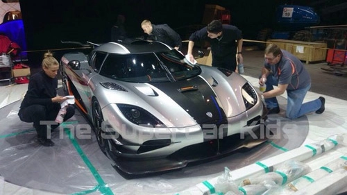 Koenigsegg one1 đã có mặt tại geneva kèm giá khủng