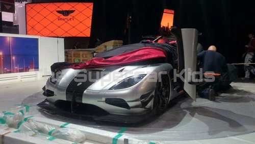 Koenigsegg one1 đã có mặt tại geneva kèm giá khủng