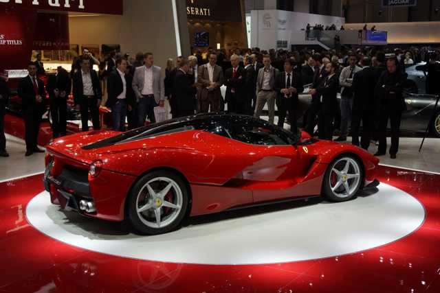 Laferrari spider mui trần giá 389 triệu usd sắp ra mắt