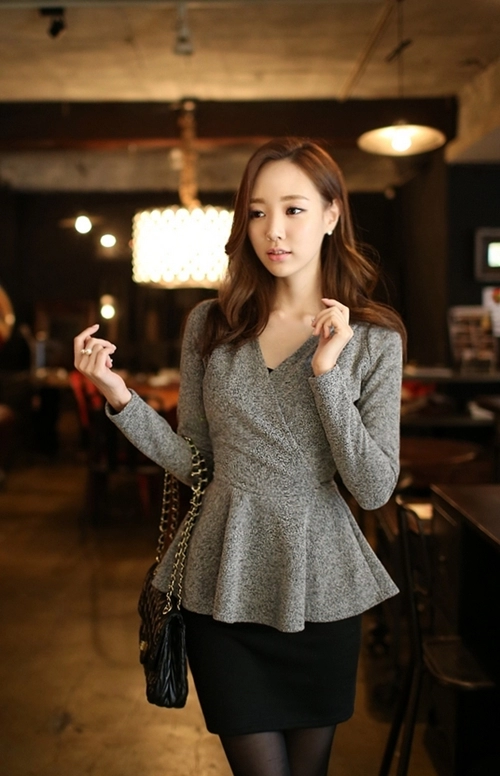 Làm mới váy liền công sở trong nháy mắt