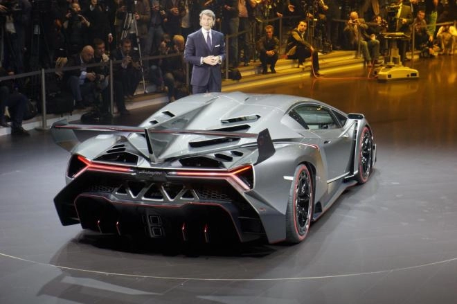 Lamborghini centenario lp770-4 hứa hẹn ra mắt trong năm 2016