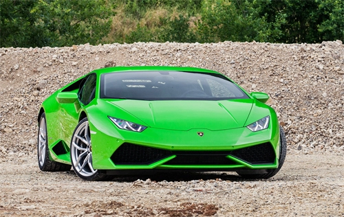  lamborghini huracan cháy trơ khung giá 7000 usd 