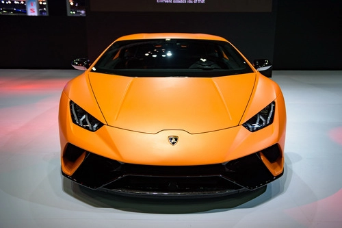 Lamborghini huracan performante giá 63 tỷ đồng ra mắt thái lan