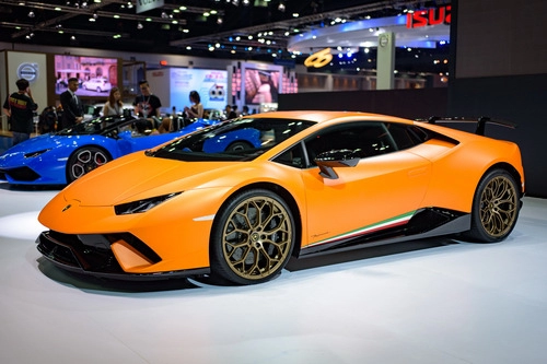 Lamborghini huracan performante giá 63 tỷ đồng ra mắt thái lan