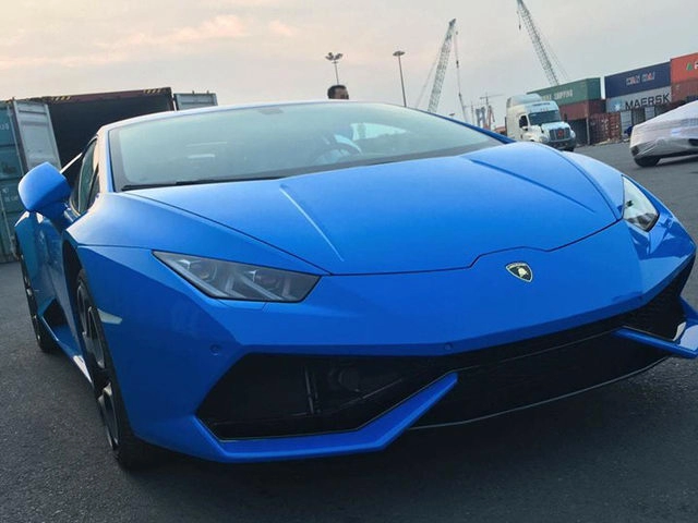 Lamborghini huracan xanh độc đáo được nhập về việt nam