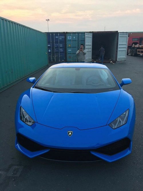 Lamborghini huracan xanh độc đáo được nhập về việt nam