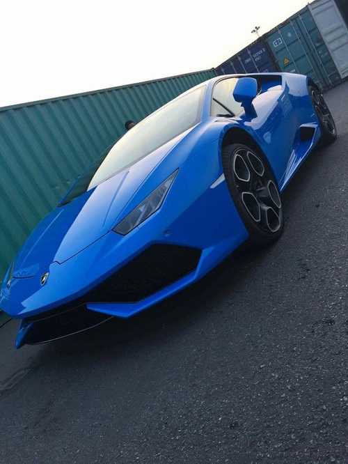 Lamborghini huracan xanh độc đáo được nhập về việt nam