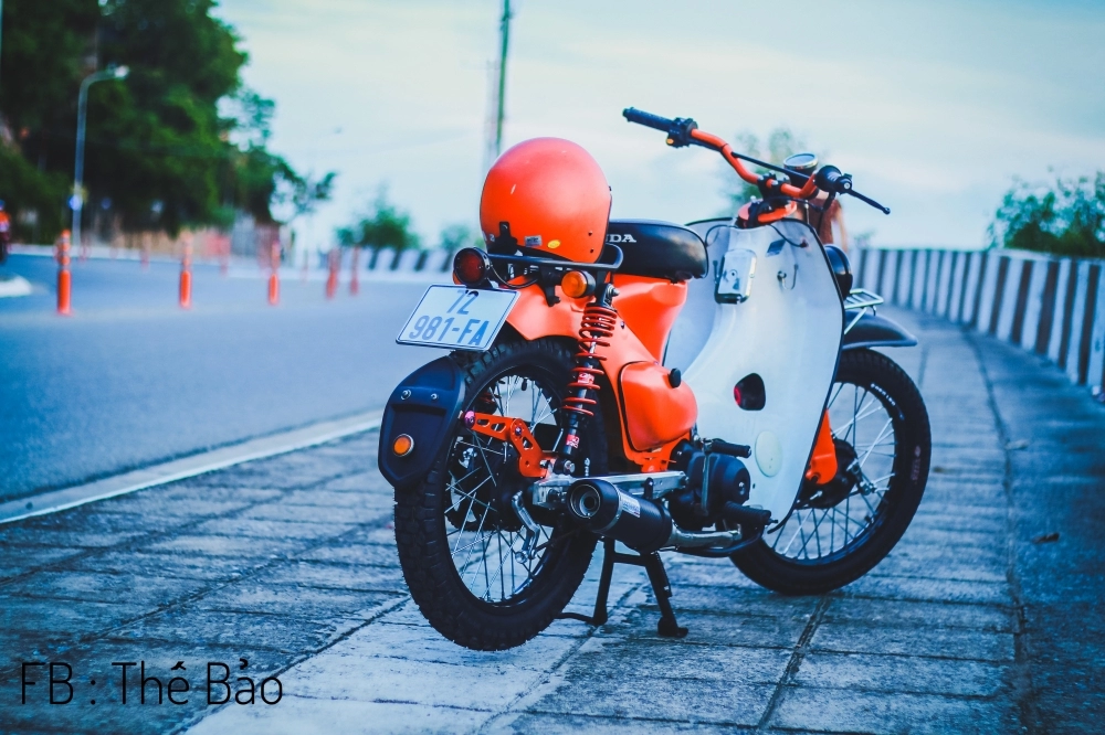 Lân đâu cho e lên song street cub phô biên