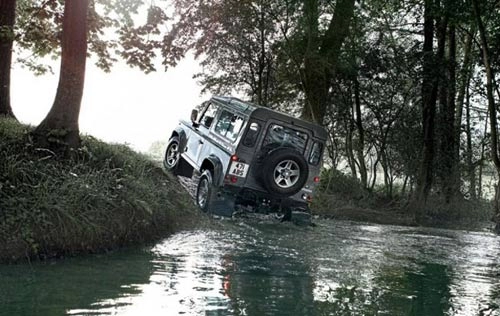 Land rover defender mới sẽ có phiên bản giá rẻ