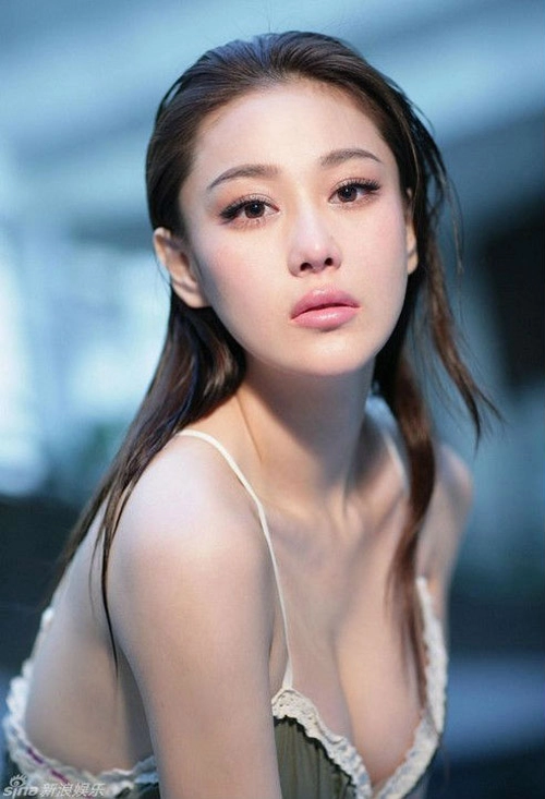 Lật tẩy quá khứ dao kéo của tiêu thục phi